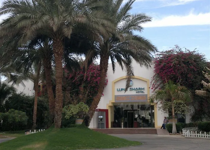 Luna Resort 3*