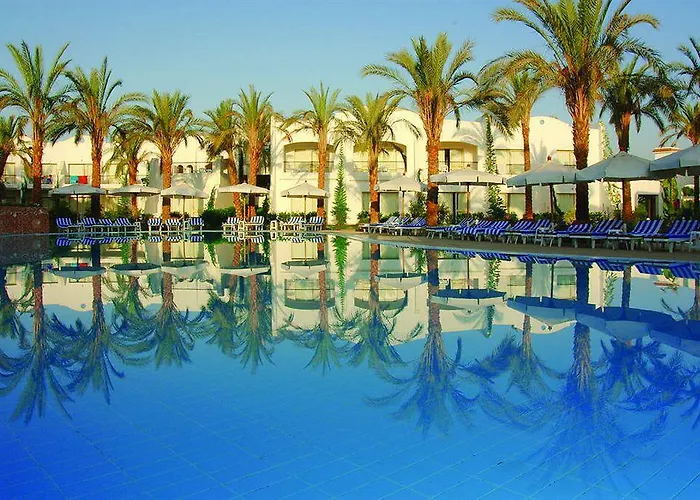 Luna Resort