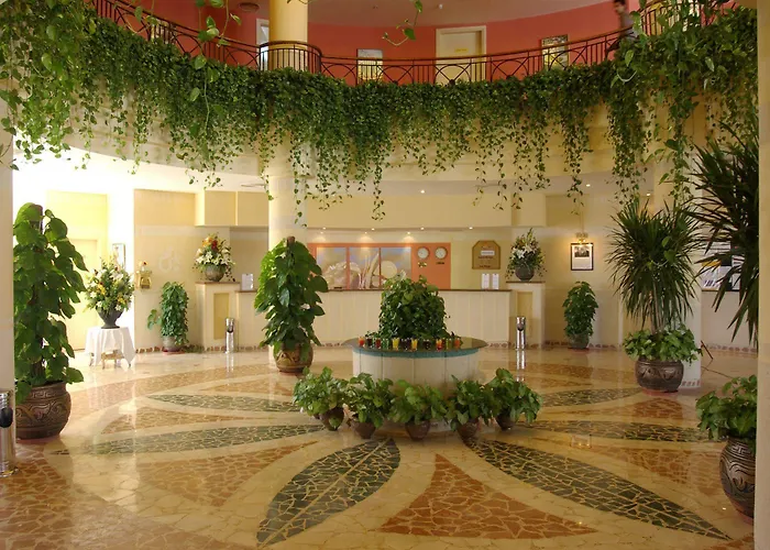 Luna Resort